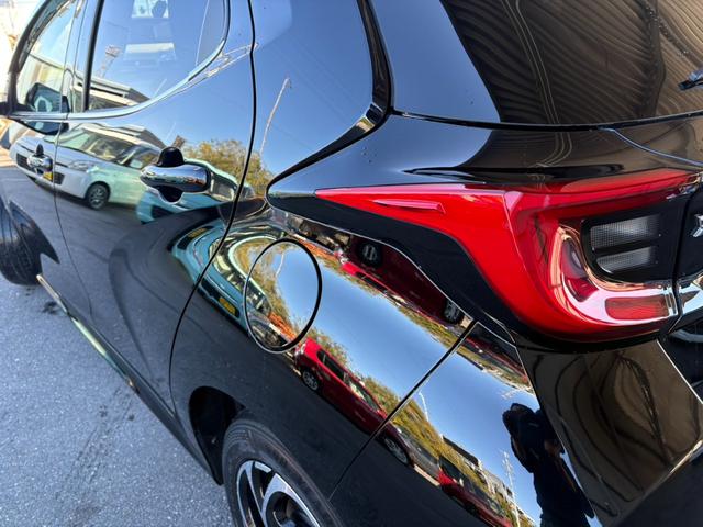 ヤリス ハイブリッドＺ　車検２年付き・純正ナビ・バックカメラ・ＥＴＣ・ドラレコ・ＬＥＤヘッドライト・フォグ・スマートキー・禁煙車・シートヒーター・モデリスタＡＷ・新車記録簿・ＴＳＳ（53枚目）