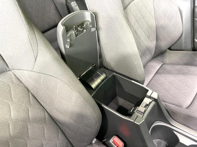 カローラクロス Ｇ　衝突軽減　純正ディスプレイオーディオ　バックカメラ　ドラレコ　ＥＴＣ　Ｂｌｕｅｔｏｏｔｈ　フルセグ　禁煙車　アダプティブクルーズ　ＬＥＤヘッドライト　スマートキー　電動パーキングブレーキ　オートライト（25枚目）