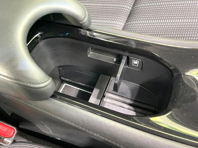ヴェゼル ハイブリッドＺ・ホンダセンシング　純正ナビ　バックカメラ　衝突軽減　アダプティブクルーズ　禁煙車　ＥＴＣ　Ｂｌｕｅｔｏｏｔｈ　フルセグ　ドラレコ　ハーフレザーシート　シートヒーター　コーナーセンサー　ＬＥＤヘッドライト　オートライト（55枚目）