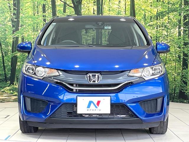 フィット １３Ｇ・Ｌパッケージ　純正ナビ　バックカメラ　衝突軽減　禁煙車　ビルトインＥＴＣ　Ｂｌｕｅｔｏｏｔｈ　フルセグＴＶ　ドラレコ　スマートキー　ＬＥＤヘッド　オートライト　オートエアコン　ＣＤ　ＤＶＤ再生　ステアリングスイッチ（14枚目）