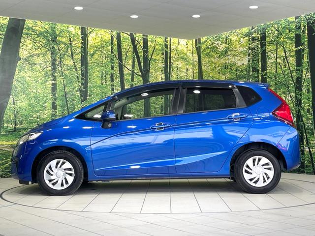 フィット １３Ｇ・Ｌパッケージ　純正ナビ　バックカメラ　衝突軽減　禁煙車　ビルトインＥＴＣ　Ｂｌｕｅｔｏｏｔｈ　フルセグＴＶ　ドラレコ　スマートキー　ＬＥＤヘッド　オートライト　オートエアコン　ＣＤ　ＤＶＤ再生　ステアリングスイッチ（51枚目）