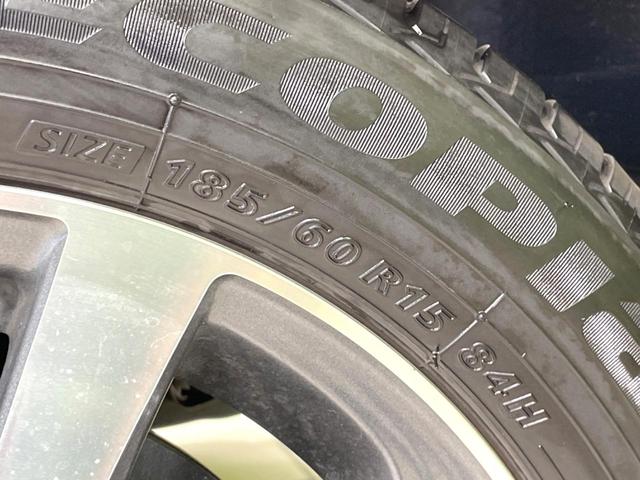 アクア Ｇ　純正９インチナビ　バックカメラ　トヨタセーフティセンス　禁煙車　ドラレコ　シートヒーター　コーナーセンサー　スマートキー　ＬＥＤヘッド　ＥＴＣ２．０　クルコン　オートハイビーム　純正１５インチアルミ（25枚目）