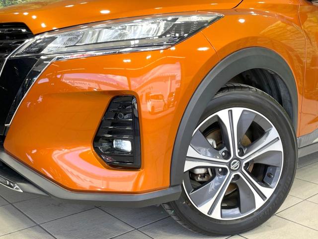 キックス Ｘ　ツートーンインテリアエディション　プロパイロット　純正９型ナビ　全周囲カメラ　衝突軽減　禁煙車　２トーン合皮シート　ドラレコ　コーナーセンサー　スマートキー　シートヒーター　ＬＥＤヘッド　ビルトインＥＴＣ　Ｂｌｕｅｔｏｏｔｈ　フルセグ（12枚目）