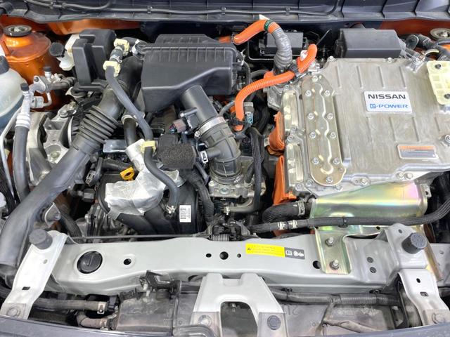 キックス Ｘ　ツートーンインテリアエディション　プロパイロット　純正９型ナビ　全周囲カメラ　衝突軽減　禁煙車　２トーン合皮シート　ドラレコ　コーナーセンサー　スマートキー　シートヒーター　ＬＥＤヘッド　ビルトインＥＴＣ　Ｂｌｕｅｔｏｏｔｈ　フルセグ（18枚目）