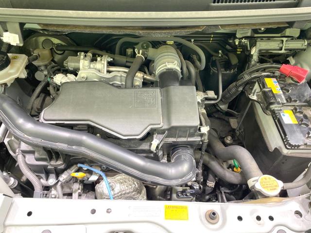 ルーミー カスタムＧ　純正９型ナビ　全周囲カメラ　両側電動ドア　衝突軽減　ドラレコ　ＥＴＣ　禁煙車　レーダークルーズ　コーナーセンサー　シートヒーター　ＬＥＤヘッド　オートライト　オートエアコン　スマートキー　ＬＥＤフォグ（18枚目）