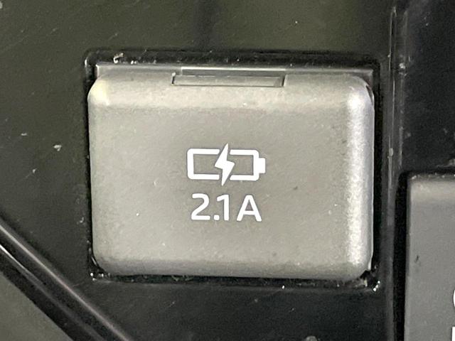 ルーミー カスタムＧ　純正９型ナビ　全周囲カメラ　両側電動ドア　衝突軽減　ドラレコ　ＥＴＣ　禁煙車　レーダークルーズ　コーナーセンサー　シートヒーター　ＬＥＤヘッド　オートライト　オートエアコン　スマートキー　ＬＥＤフォグ（51枚目）
