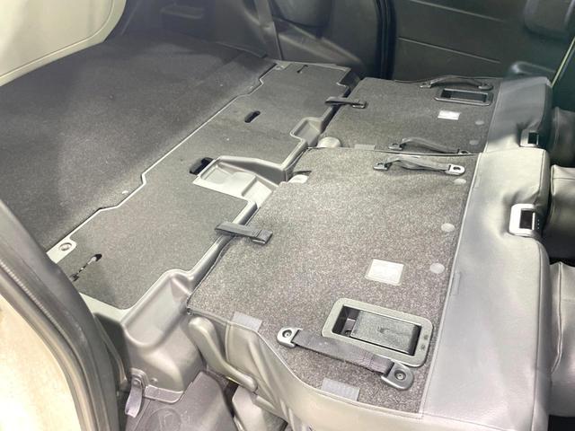 ルーミー カスタムＧ　純正９型ナビ　全周囲カメラ　両側電動ドア　衝突軽減　ドラレコ　ＥＴＣ　禁煙車　レーダークルーズ　コーナーセンサー　シートヒーター　ＬＥＤヘッド　オートライト　オートエアコン　スマートキー　ＬＥＤフォグ（57枚目）