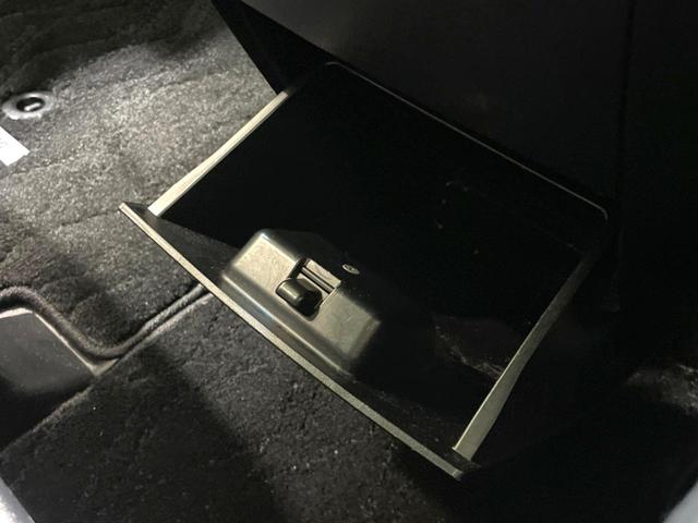 ヴェルファイア ２．５Ｚ　両側電動ドア　ＳＤナビ　バックカメラ　禁煙車　ドラレコ　コーナーセンサー　スマートキー　ＬＥＤヘッド　ビルトインＥＴＣ　オートライト　デュアルエアコン　純正１７インチアルミ　リアエアコン（61枚目）