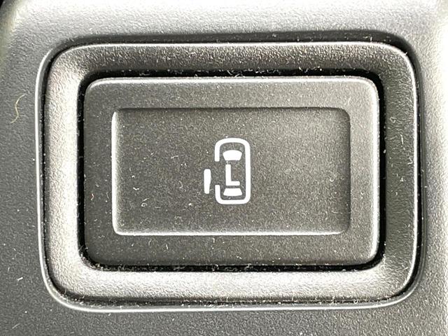 ソリオ ハイブリッドMX 禁煙車 電動スライドドア SDナビ バックカメラ 衝突軽減 アダプティブルーズ ドラレコ コーナーセンサー スマートキー シートヒーター HIDヘッド ETC Bluetooth再生 オートハイビーム(5枚目)