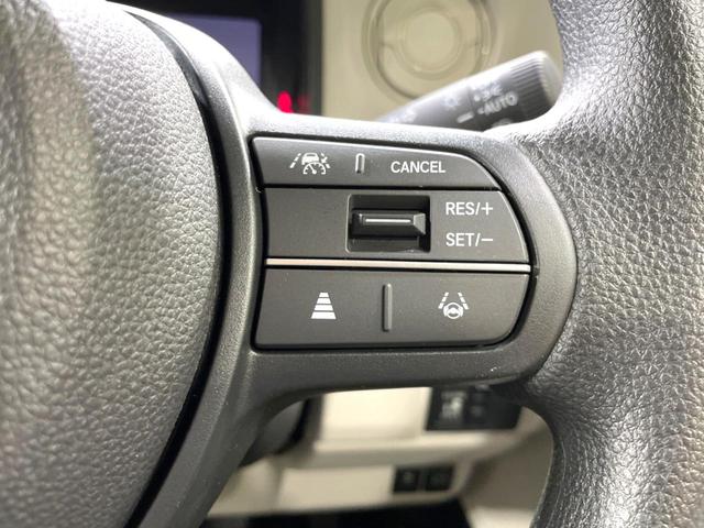 N-BOX ベースグレード 禁煙車 電動スライドドア ホンダセンシング アダプティブクルーズ コーナーセンサー スマートキー LEDヘッド オートハイビーム 車線逸脱警報 オートライト オートエアコン CD 電動格納ドアミラー(4枚目)