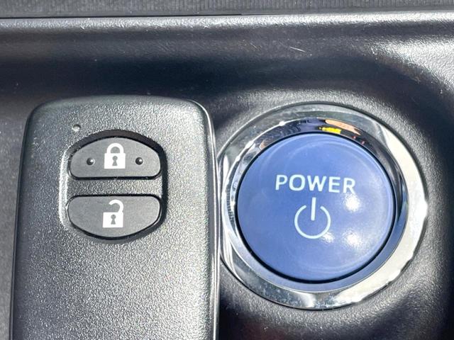 アクア Sスタイルブラック 純正ナビ バックカメラ セーフティセンス 禁煙車 スマートキー LEDヘッド LEDフロントフォグ オートハイビーム オートライト オートエアコン Bluetooth CD DVD再生 フルセグTV(6枚目)