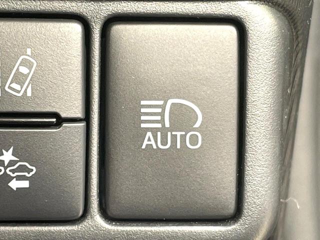 アクア Sスタイルブラック 純正ナビ バックカメラ セーフティセンス 禁煙車 スマートキー LEDヘッド LEDフロントフォグ オートハイビーム オートライト オートエアコン Bluetooth CD DVD再生 フルセグTV(7枚目)