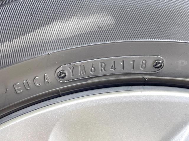 アクア Sスタイルブラック 純正ナビ バックカメラ セーフティセンス 禁煙車 スマートキー LEDヘッド LEDフロントフォグ オートハイビーム オートライト オートエアコン Bluetooth CD DVD再生 フルセグTV(26枚目)