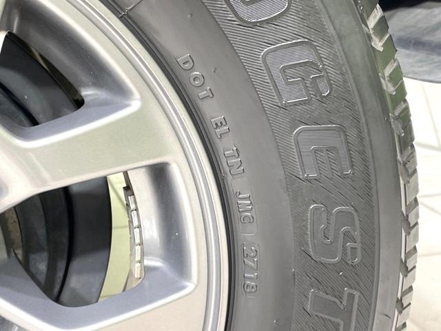 ジムニーシエラ ＪＣ　４ＷＤ　衝突軽減　純正９型ナビ　ドラレコ　ＥＴＣ　禁煙車　クルコン　シートヒーター　車線逸脱警報　ＬＥＤヘッド　オートライト　オートエアコンヘッドランプウォッシャー　ダウンヒルアシスト　フルセグ（26枚目）