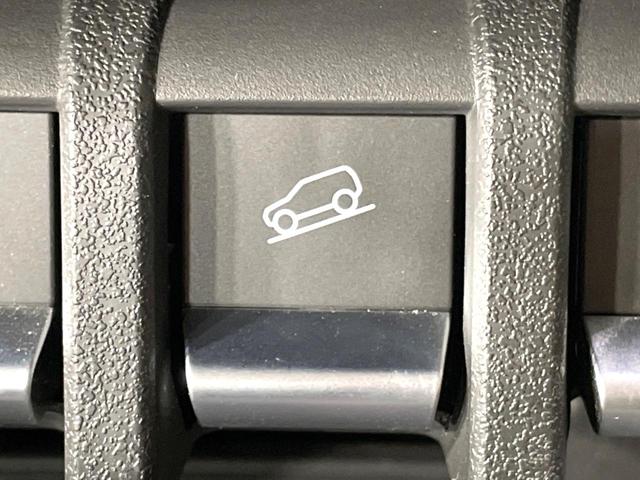 ジムニーシエラ ＪＣ　４ＷＤ　衝突軽減　純正９型ナビ　ドラレコ　ＥＴＣ　禁煙車　クルコン　シートヒーター　車線逸脱警報　ＬＥＤヘッド　オートライト　オートエアコンヘッドランプウォッシャー　ダウンヒルアシスト　フルセグ（43枚目）