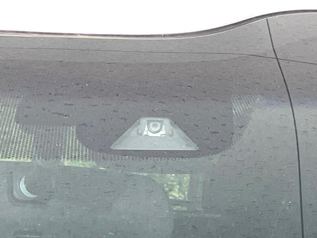 フリード G・ホンダセンシング 禁煙車 両側電動ドア 衝突軽減 8型ナビ バックカメラ ETC アダプティブクルーズ シートヒーター 車線逸脱警報 LEDヘッド オートライト オートエアコン スマートキー フルセグ 電動格納ミラー(5枚目)