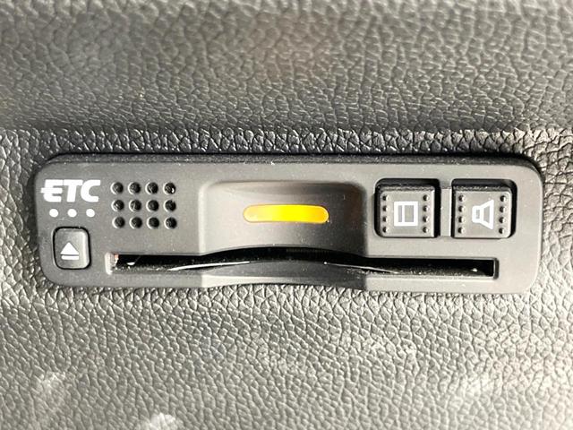 フリード G・ホンダセンシング 禁煙車 両側電動ドア 衝突軽減 8型ナビ バックカメラ ETC アダプティブクルーズ シートヒーター 車線逸脱警報 LEDヘッド オートライト オートエアコン スマートキー フルセグ 電動格納ミラー(7枚目)
