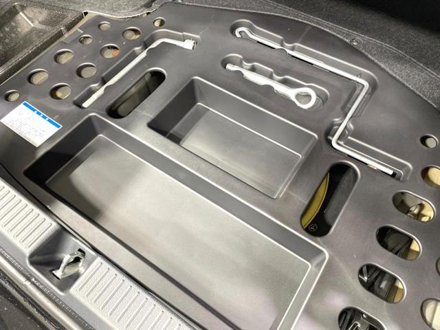 マークX 250G リラックスセレクション 禁煙車 SDナビ ドラレコ スマートキー パワーシート HIDヘッド フロントフォグ ETC オートライト デュアルエアコン 純正16インチアルミ CD DVD再生 フルセグ 革巻きステアリング(32枚目)