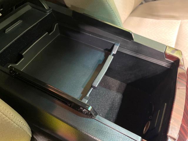 マークX 250G リラックスセレクション 禁煙車 SDナビ ドラレコ スマートキー パワーシート HIDヘッド フロントフォグ ETC オートライト デュアルエアコン 純正16インチアルミ CD DVD再生 フルセグ 革巻きステアリング(53枚目)