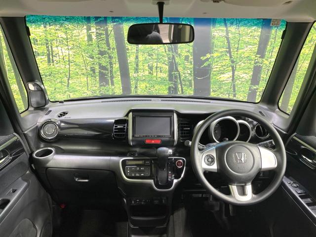 N-BOXカスタム G SSパッケージ 禁煙車 電動スライドドア SDナビ スマートキー シートヒーター HIDヘッド ビルトインETC オートライト オートエアコン 純正14インチアルミ Bluetooth DVD フルセグ LEDフォグ(2枚目)