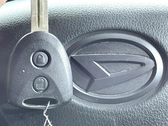 ミライース L SAIII 禁煙車 SDナビ スマートアシスト コーナーセンサー ETC オートハイビーム Bluetooth CD DVD 地デジ リモコンキー パワーウインドウ 盗難防止装置 横滑り防止装置 衝突安全ボディ(39枚目)