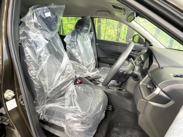 WR-V X ホンダセンシング レーダークルーズ 禁煙車 コーナーセンサー スマートキー LEDヘッドライト オートハイビーム 車線逸脱警報 オートライト オートエアコン パドルシフト 盗難防止装置 横滑り防止装置(8枚目)