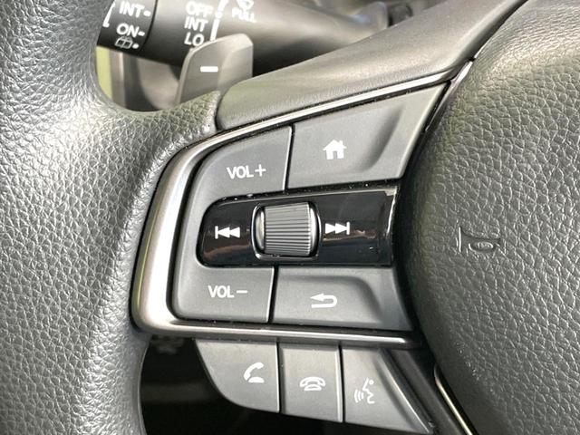 WR-V X ホンダセンシング レーダークルーズ 禁煙車 コーナーセンサー スマートキー LEDヘッドライト オートハイビーム 車線逸脱警報 オートライト オートエアコン パドルシフト 盗難防止装置 横滑り防止装置(34枚目)