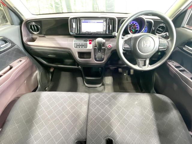 N-ONE プレミアム 純正ナビ ドラレコ ETC 禁煙車 HIDヘッド オートライト オートエアコン フロントフォグ 純正14インチアルミ 電動格納ミラー 横滑り防止装置 盗難防止装置 衝突安全ボディ CD再生(2枚目)