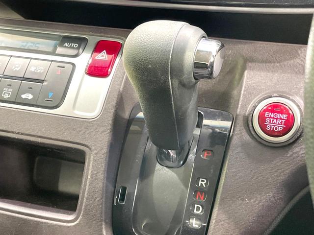 N-ONE プレミアム 純正ナビ ドラレコ ETC 禁煙車 HIDヘッド オートライト オートエアコン フロントフォグ 純正14インチアルミ 電動格納ミラー 横滑り防止装置 盗難防止装置 衝突安全ボディ CD再生(36枚目)