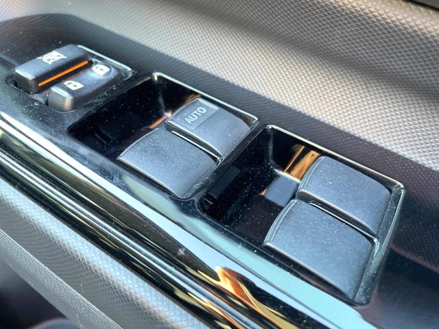 アクア Ｓスタイルブラック　ＳＤナビ　バックカメラ　セーフティセンス　禁煙車　ドラレコ　コーナーセンサー　スマートキー　ＬＥＤヘッド　ビルトインＥＴＣ　オートハイビーム　オートライト　オートエアコン　Ｂｌｕｅｔｏｏｔｈ　フルセグ（49枚目）