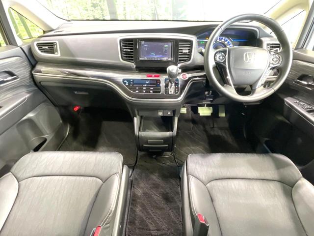 オデッセイハイブリッド ハイブリッドアブソルート・ホンダセンシング 禁煙車 両側電動ドア SDナビ 後席モニター バックカメラ 衝突軽減 アダプティブクルーズ ハーフレザーシート パワーシート ドラレコ コーナーセンサー スマートキー LEDヘッド ビルトインETC(2枚目)