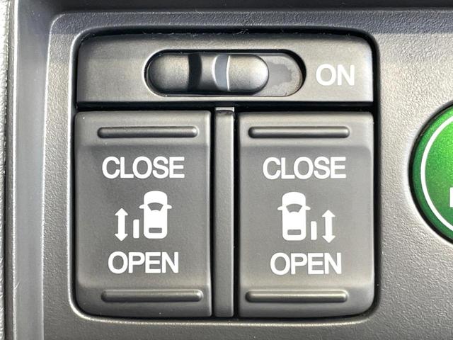 オデッセイハイブリッド ハイブリッドアブソルート・ホンダセンシング 禁煙車 両側電動ドア SDナビ 後席モニター バックカメラ 衝突軽減 アダプティブクルーズ ハーフレザーシート パワーシート ドラレコ コーナーセンサー スマートキー LEDヘッド ビルトインETC(6枚目)