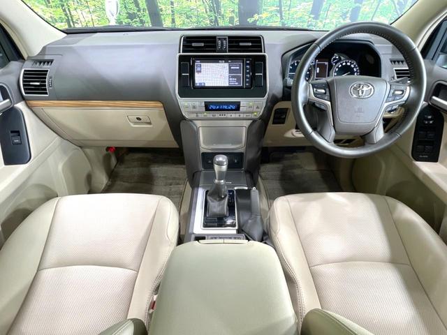 ランドクルーザープラド ＴＸ　Ｌパッケージ　禁煙車　７人乗り　サンルーフ　革シート　４ＷＤ　純正ナビ　バックカメラ　ドラレコ　ＥＴＣ　セーフティセンス　レーダークルーズ　シートエアコン　パワーシート　コーナーセンサー　ＬＥＤヘッド　フルセグＴＶ（2枚目）