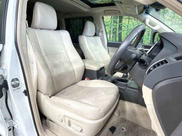 ランドクルーザープラド ＴＸ　Ｌパッケージ　禁煙車　７人乗り　サンルーフ　革シート　４ＷＤ　純正ナビ　バックカメラ　ドラレコ　ＥＴＣ　セーフティセンス　レーダークルーズ　シートエアコン　パワーシート　コーナーセンサー　ＬＥＤヘッド　フルセグＴＶ（8枚目）