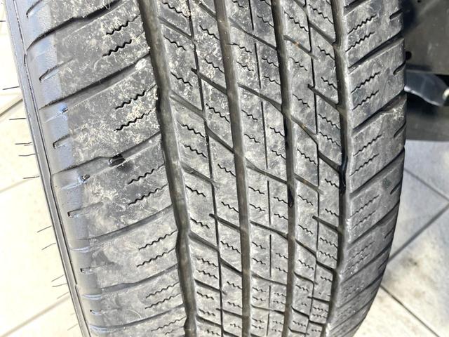 ランドクルーザープラド ＴＸ　Ｌパッケージ　禁煙車　７人乗り　サンルーフ　革シート　４ＷＤ　純正ナビ　バックカメラ　ドラレコ　ＥＴＣ　セーフティセンス　レーダークルーズ　シートエアコン　パワーシート　コーナーセンサー　ＬＥＤヘッド　フルセグＴＶ（28枚目）