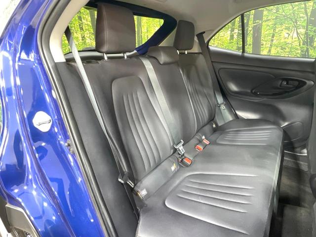 ヤリスクロス ハイブリッドX 禁煙車 純正ナビ バックカメラ セーフティセンス ETC レーダークルーズ コーナーセンサー スマートキー オートハイビーム 車線逸脱警報 オートライト オートエアコン Bluetooth再生(9枚目)