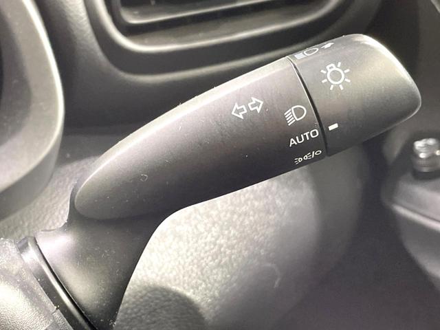 ヤリスクロス ハイブリッドX 禁煙車 純正ナビ バックカメラ セーフティセンス ETC レーダークルーズ コーナーセンサー スマートキー オートハイビーム 車線逸脱警報 オートライト オートエアコン Bluetooth再生(50枚目)