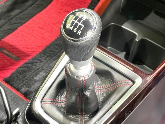 【フロア6速MT】走りの6速MT!!スポーティーな走行をお楽しみいただけます♪