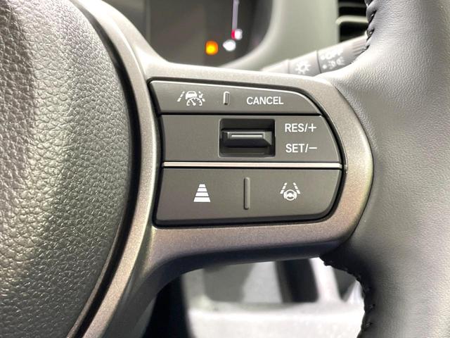 フリード クロスター 登録済未使用車 両側電動ドア 衝突軽減 レーダークルーズ コーナーセンサー シートヒーター ブラインドスポットモニター LEDヘッド オートライト オートエアコン 電動パーキングブレーキ スマートキー(5枚目)