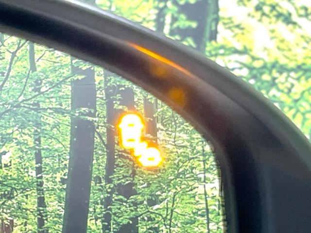 フリード クロスター 登録済未使用車 両側電動ドア 衝突軽減 レーダークルーズ コーナーセンサー シートヒーター ブラインドスポットモニター LEDヘッド オートライト オートエアコン 電動パーキングブレーキ スマートキー(7枚目)