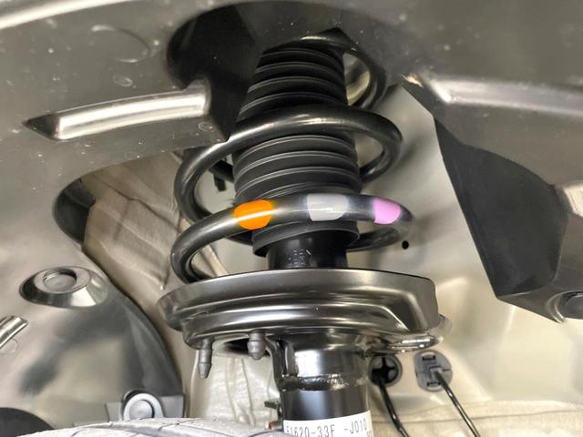 フリード クロスター 登録済未使用車 両側電動ドア 衝突軽減 レーダークルーズ コーナーセンサー シートヒーター ブラインドスポットモニター LEDヘッド オートライト オートエアコン 電動パーキングブレーキ スマートキー(21枚目)