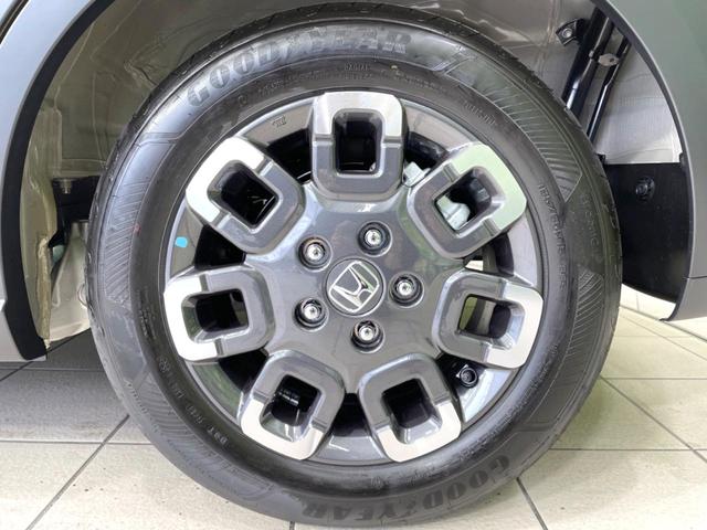 フリード クロスター 登録済未使用車 両側電動ドア 衝突軽減 レーダークルーズ コーナーセンサー シートヒーター ブラインドスポットモニター LEDヘッド オートライト オートエアコン 電動パーキングブレーキ スマートキー(25枚目)