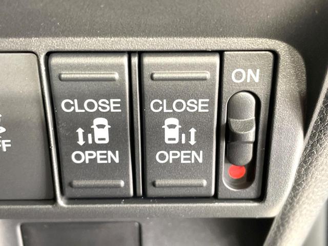 フリード エアー EX 登録済未使用車 両側電動ドア ホンダセンシング レーダークルーズ ハーフレザーシート コーナーセンサー シートヒーター スマートキー LEDヘッドライト ブラインドスポットモニター オートハイビーム(3枚目)