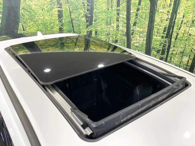 ハリアー プレミアム　アドバンスドパッケージ　禁煙車　サンルーフ　純正８型ナビ　全周囲カメラ　ＪＢＬサウンド　衝突軽減　ＥＴＣ　レーダークルーズ　コーナーセンサー　電動リアゲート　ハーフレザーシート　パワーシート　スマートキー　ＬＥＤヘッドライト（3枚目）