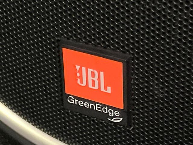 ハリアー プレミアム　アドバンスドパッケージ　禁煙車　サンルーフ　純正８型ナビ　全周囲カメラ　ＪＢＬサウンド　衝突軽減　ＥＴＣ　レーダークルーズ　コーナーセンサー　電動リアゲート　ハーフレザーシート　パワーシート　スマートキー　ＬＥＤヘッドライト（4枚目）