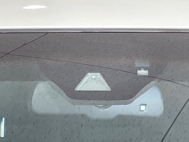 ハリアー プレミアム　アドバンスドパッケージ　禁煙車　サンルーフ　純正８型ナビ　全周囲カメラ　ＪＢＬサウンド　衝突軽減　ＥＴＣ　レーダークルーズ　コーナーセンサー　電動リアゲート　ハーフレザーシート　パワーシート　スマートキー　ＬＥＤヘッドライト（7枚目）