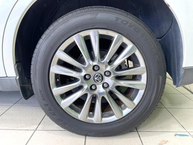 ハリアー プレミアム　アドバンスドパッケージ　禁煙車　サンルーフ　純正８型ナビ　全周囲カメラ　ＪＢＬサウンド　衝突軽減　ＥＴＣ　レーダークルーズ　コーナーセンサー　電動リアゲート　ハーフレザーシート　パワーシート　スマートキー　ＬＥＤヘッドライト（23枚目）