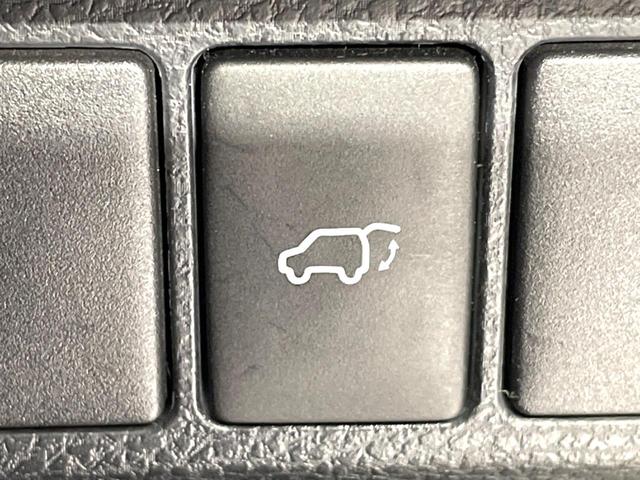 ハリアー プレミアム　アドバンスドパッケージ　禁煙車　サンルーフ　純正８型ナビ　全周囲カメラ　ＪＢＬサウンド　衝突軽減　ＥＴＣ　レーダークルーズ　コーナーセンサー　電動リアゲート　ハーフレザーシート　パワーシート　スマートキー　ＬＥＤヘッドライト（36枚目）