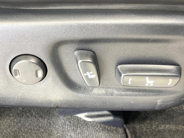 ハリアー プレミアム　アドバンスドパッケージ　禁煙車　サンルーフ　純正８型ナビ　全周囲カメラ　ＪＢＬサウンド　衝突軽減　ＥＴＣ　レーダークルーズ　コーナーセンサー　電動リアゲート　ハーフレザーシート　パワーシート　スマートキー　ＬＥＤヘッドライト（48枚目）