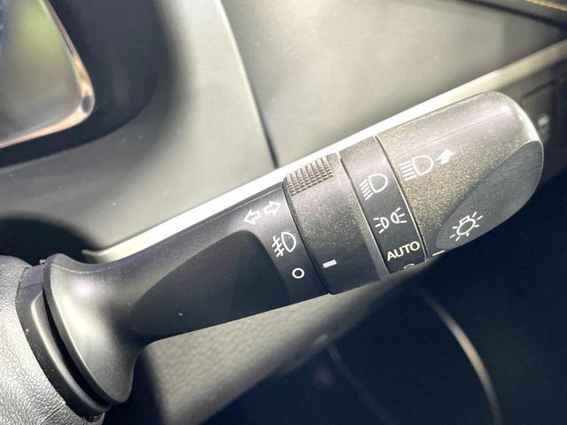 ハリアー プレミアム　アドバンスドパッケージ　禁煙車　サンルーフ　純正８型ナビ　全周囲カメラ　ＪＢＬサウンド　衝突軽減　ＥＴＣ　レーダークルーズ　コーナーセンサー　電動リアゲート　ハーフレザーシート　パワーシート　スマートキー　ＬＥＤヘッドライト（57枚目）